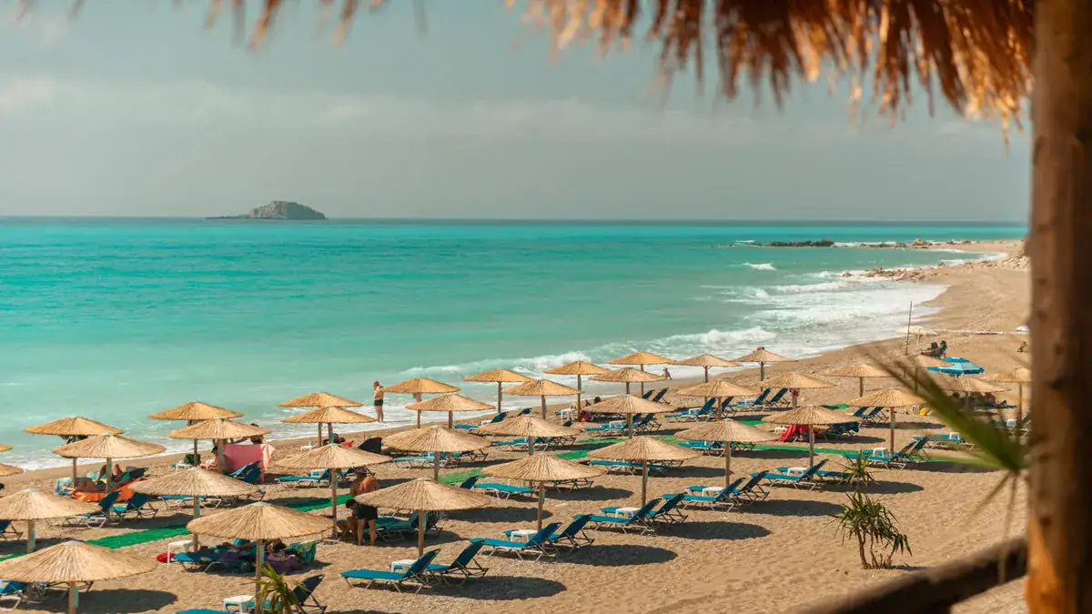 Medusa Beach Bar Λευκάδα — intactus marketing